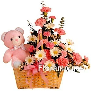Cesta mixta en rosados con peluche