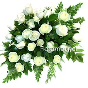 Cojín de rosas blancas protocolar