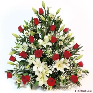 Carmen - Gran arrimo de rosas y liliums