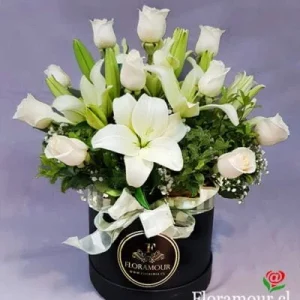 Caja redonda vintage con liliums y rosas