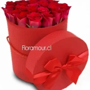 Caja roja redonda tambor con 21 rosas