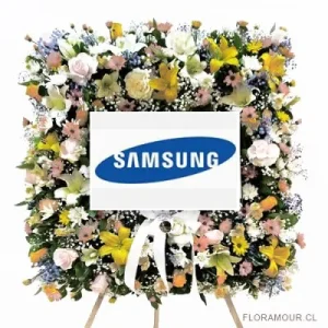 Corona de flores para funeral cuadrada en atril con logo de empresa o institucional para condolencias