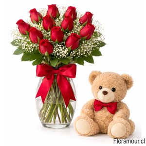 Florero de vidrio con 12 rosas, con oso de peluche tradicional.