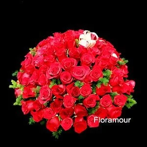 Medio mundo - Arreglo centro de rosas deluxe