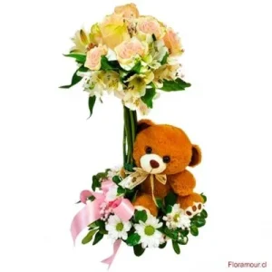 Topiario de flores con osito de peluche