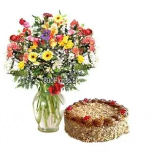 Florero primaveral con torta milhojas